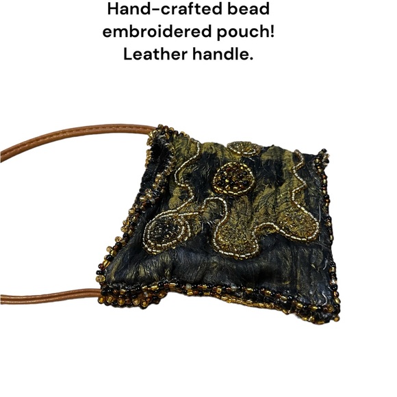 Hand-crafted bead bag - Picture 5 of 6